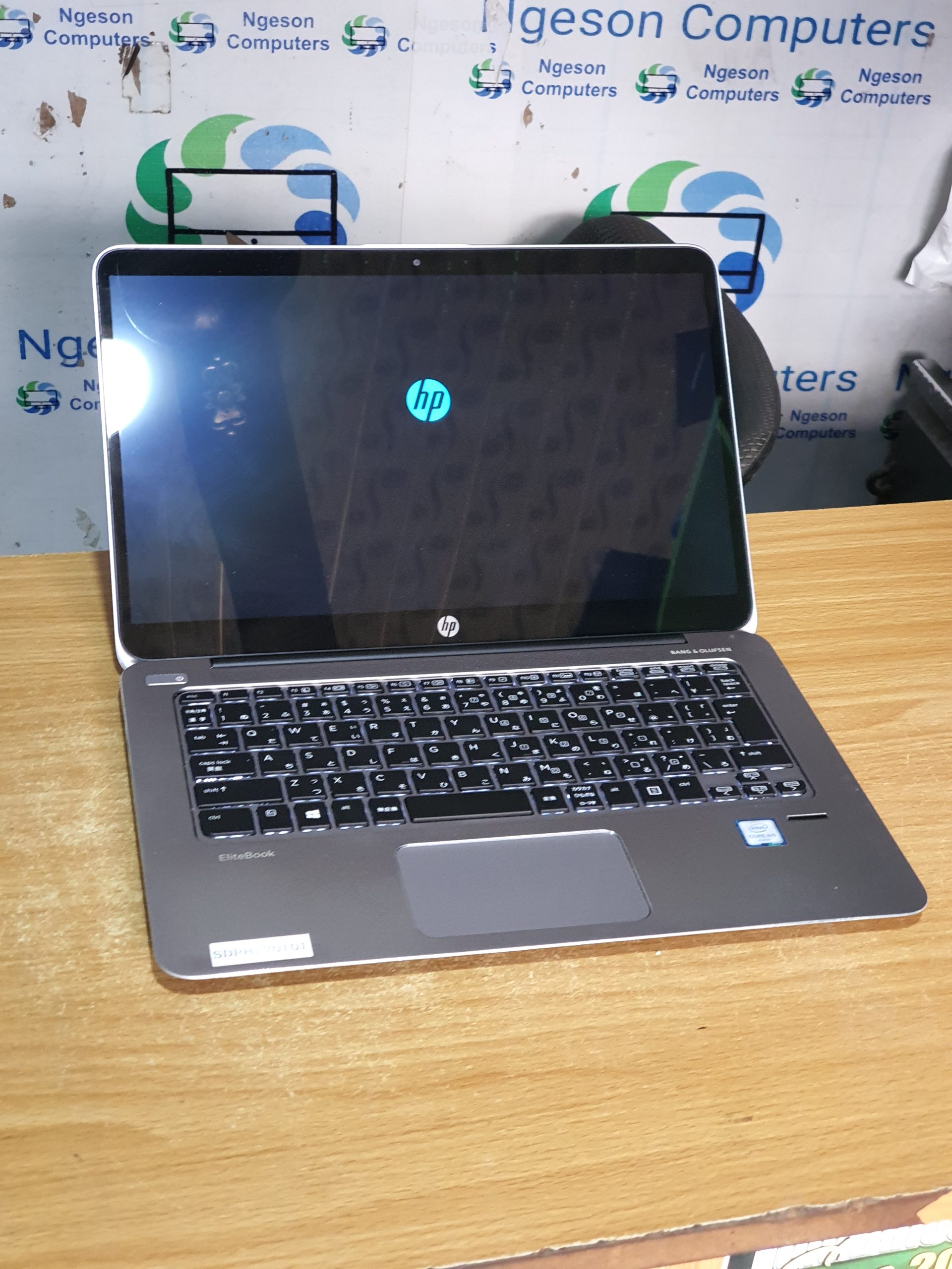 Hp elitebook 1030 G1 core m5 8g 256ssd - Ngeson Computers